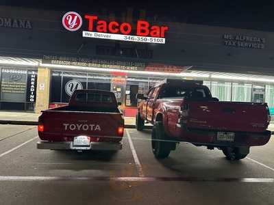 Y-taco Bar