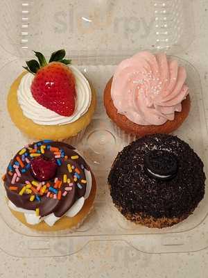 Cupcake And Things Bakery