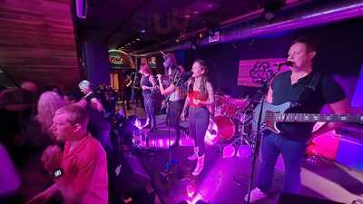 Gemini Bar And Grill