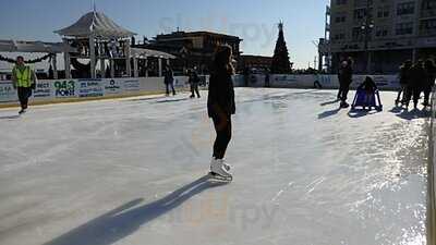 Corner Cafe And Bistro