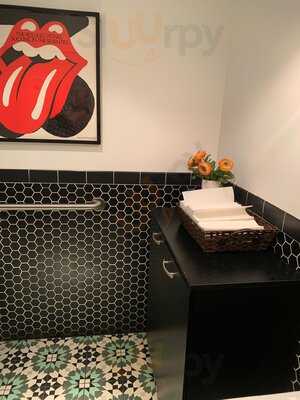 Orsetto Italian Bar And Eatery