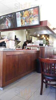 Wok 'n Roll Chinese Cafe