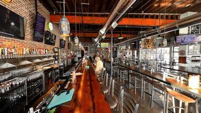 Beerhead Bar & Eatery