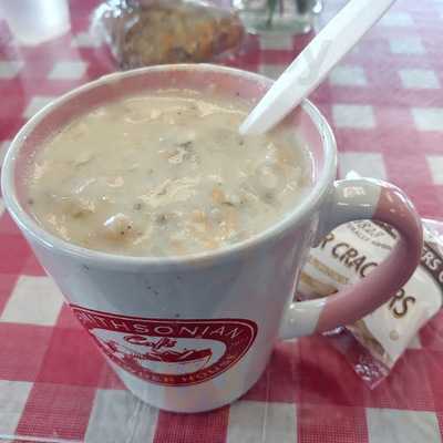 Smithsonian Cafe And Chowderhouse