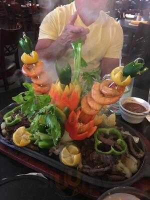 Momalone Mexican Grill