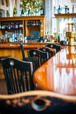 Coolidge Park Cafe At Hotel Northampton