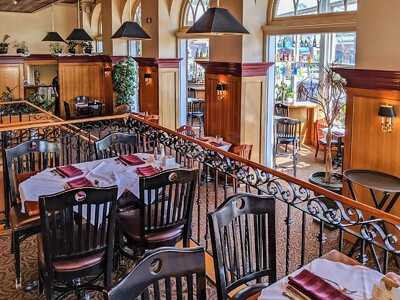 Coolidge Park Cafe At Hotel Northampton