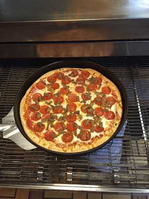 Apollo's Family Pizzeria