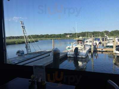 Morgan's Marina & Beach House Restaurant