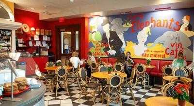 Flying Elephants At Kruse Way