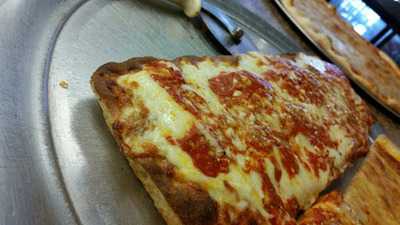 Pepe's Royal Pizzeria