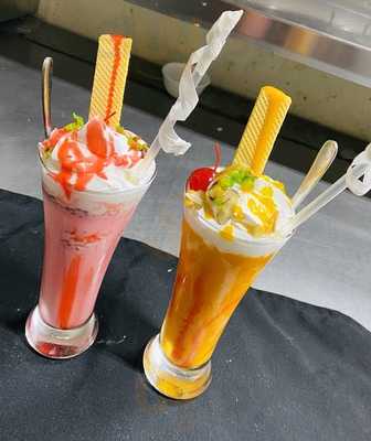 Curry Bowl - Indian & Indo-chinese Cuisine