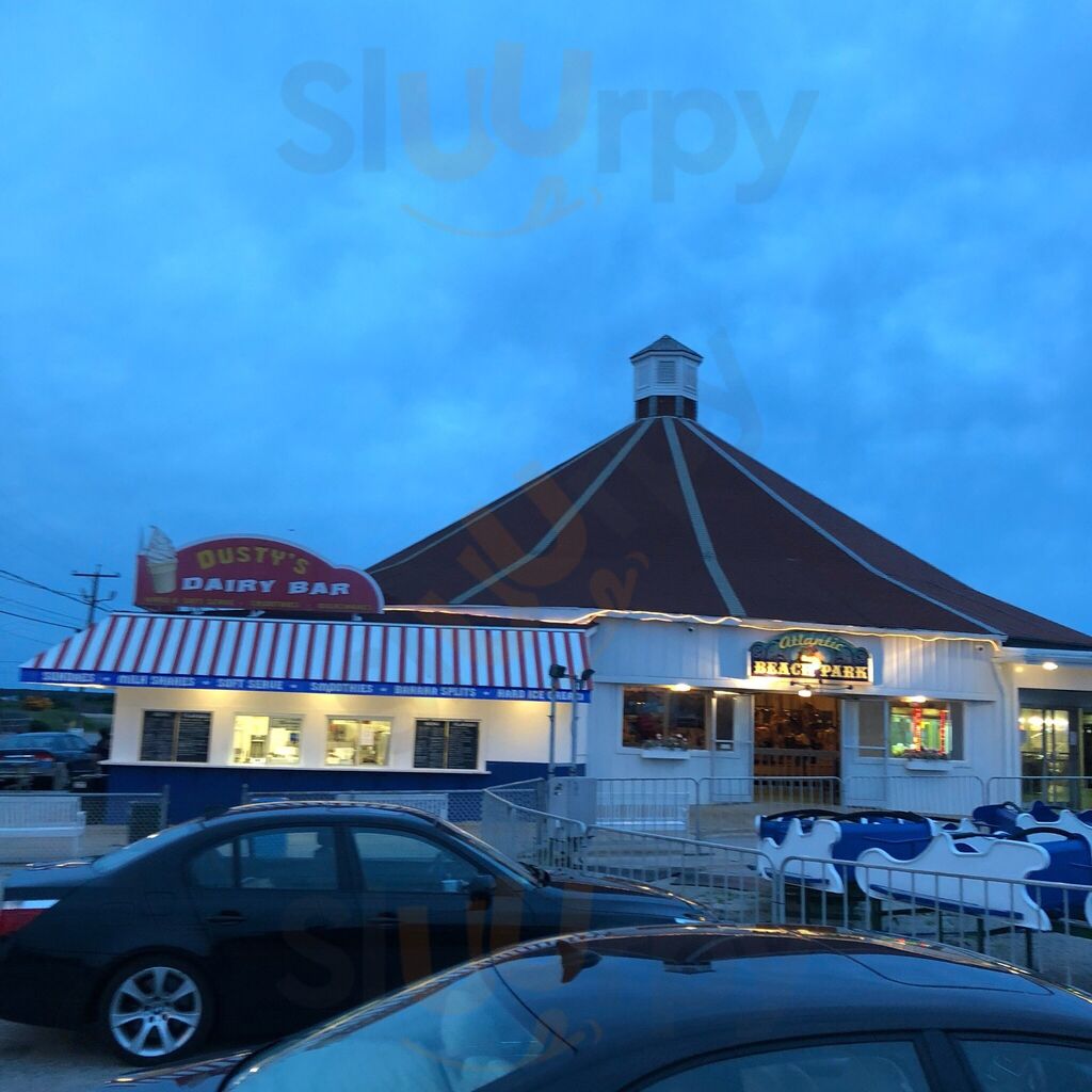 Dusty's Ice Cream Weekapaug