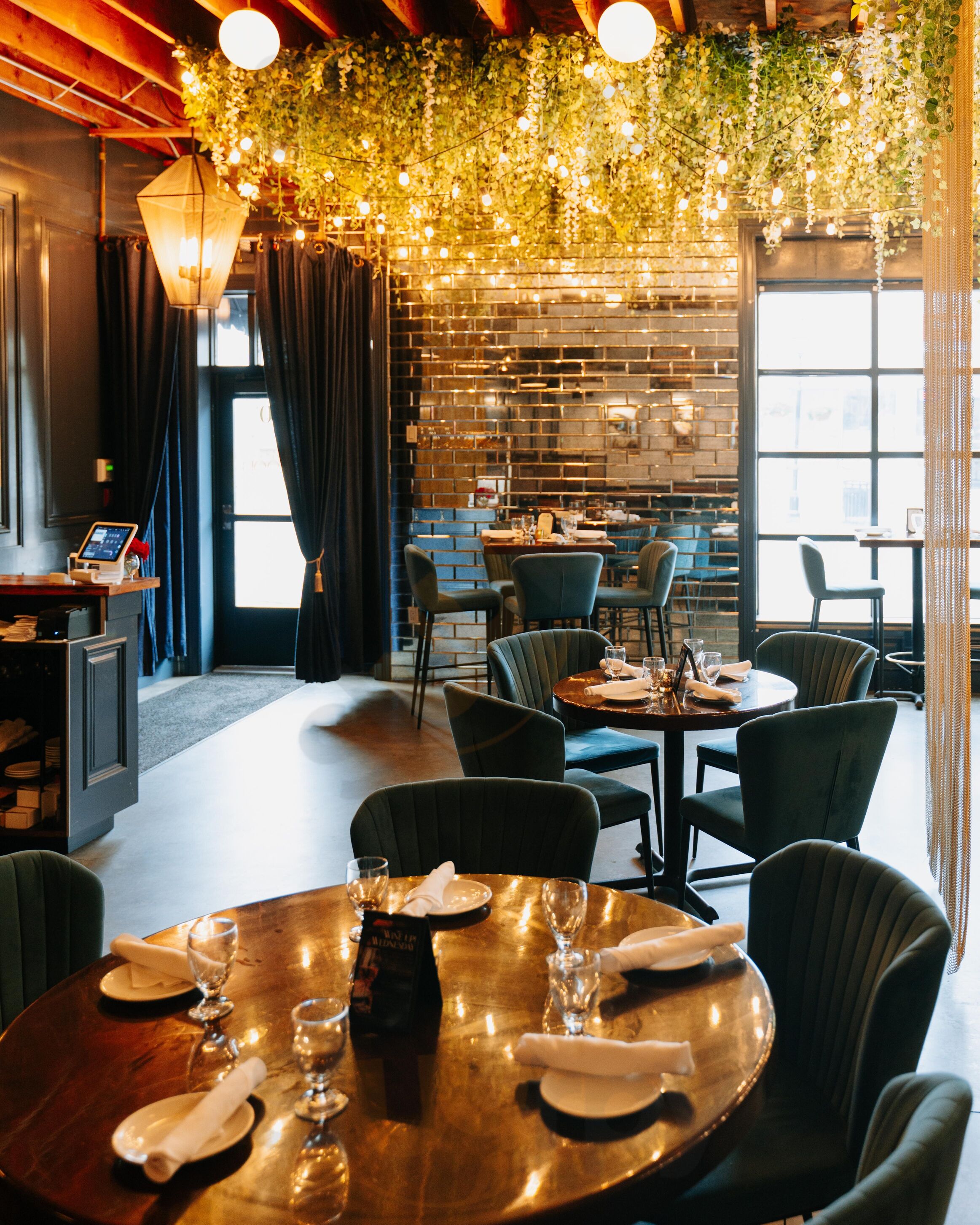 The Linwood Restaurant And Cocktails