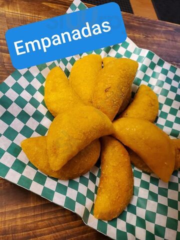 Tavo's Table Colombian Restaurant