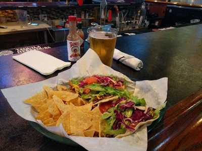 Signature Sports Bar