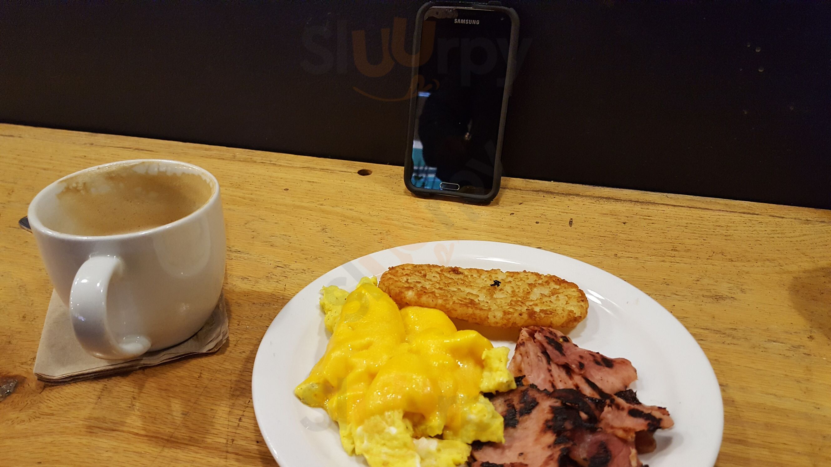 The Dogwood Cafe And Lounge