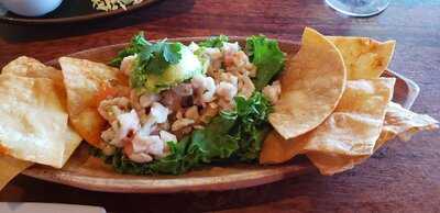 Haleiwa Joe's At Haiku Gardens