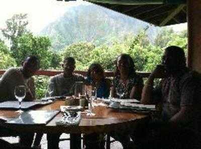 Haleiwa Joe's At Haiku Gardens