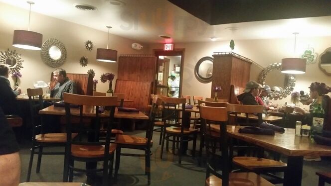 W Rick's Tap Room & Grill