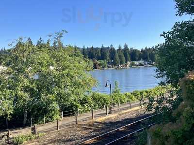 Lowhill Village Bakery