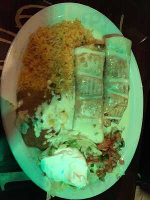 Compadres Mexican Restaurant