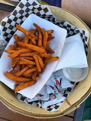 Kukui's Restaurant And Bar