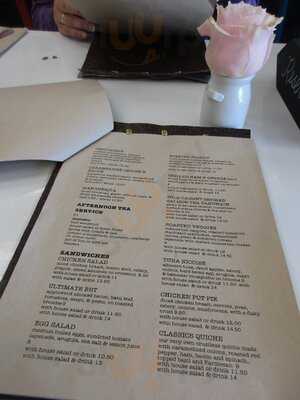 Classics Flowers & Confections