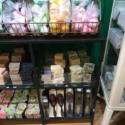 Green Line Apothecary