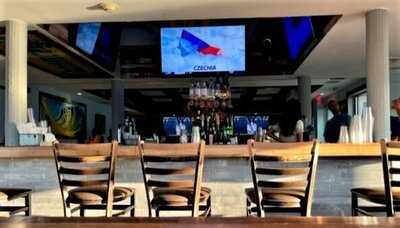 Jetty Bar & Grill