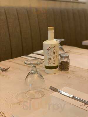 Telly's Taverna