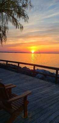 Castaways On The Lake