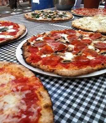 La Strada Cafe & Pizzeria