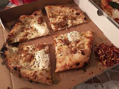 La Strada Cafe & Pizzeria