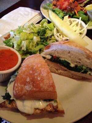 John Henry's American Pub