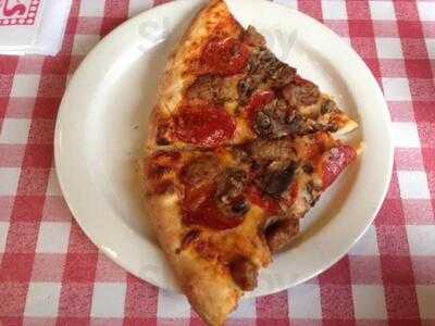 Salvatore's Old Fashioned Pizzeria