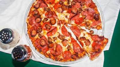 Round Table Pizza