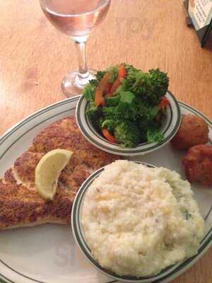 Emerald Isle Seafood Restaurant & Market