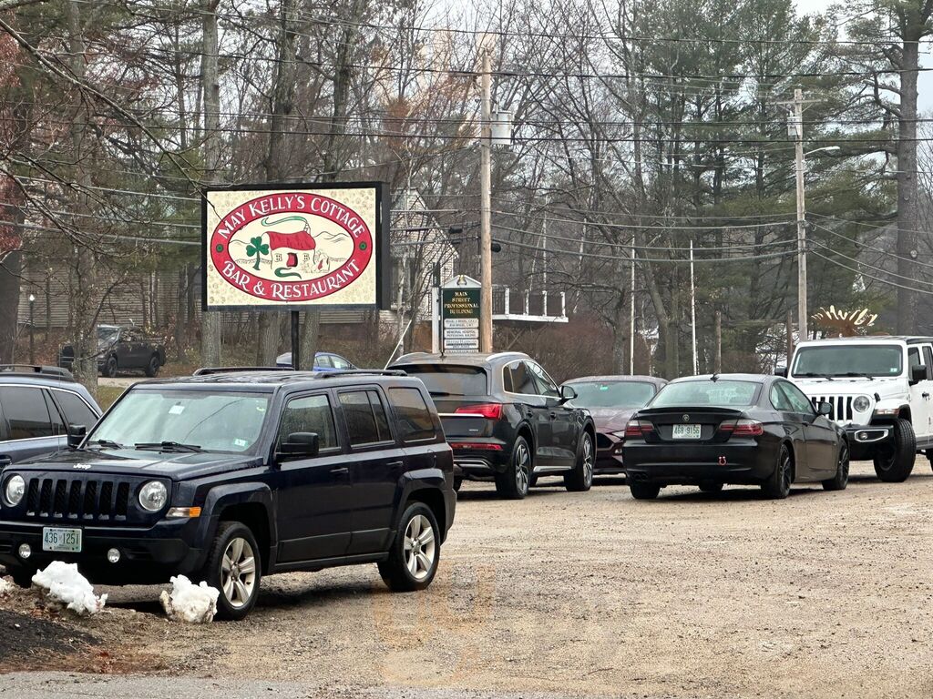 May Kelly's Cottage Restaurant And Pub