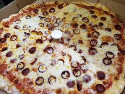 Carl's Pizza Kitchen