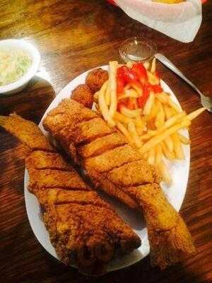 Wayne's Catfish House