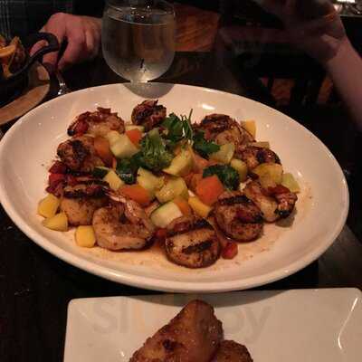 Coco Bistro Kitchen & Lounge