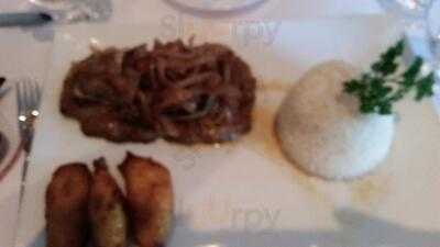 Coco Bistro Kitchen & Lounge