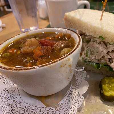 Chalet Restaurant & Bakery