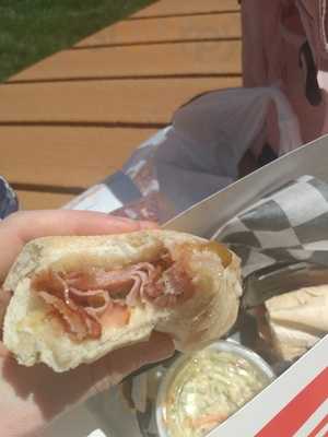 Hill's Cafe & Juice Bar