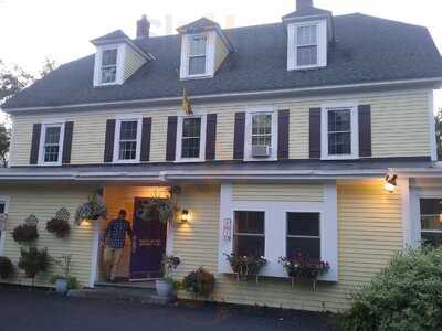 Moat Mountain Smokehouse & Brewery