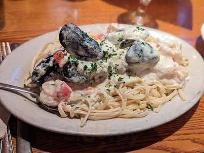 Henry And Marty Restaurant