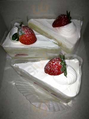 Jay's Bakery & Sushi