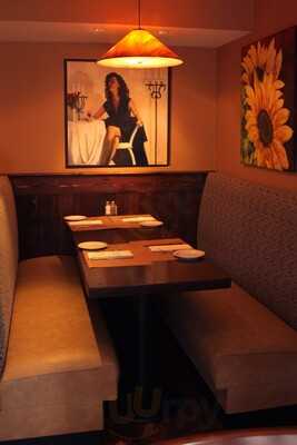 Sal's Ristorante & Bar