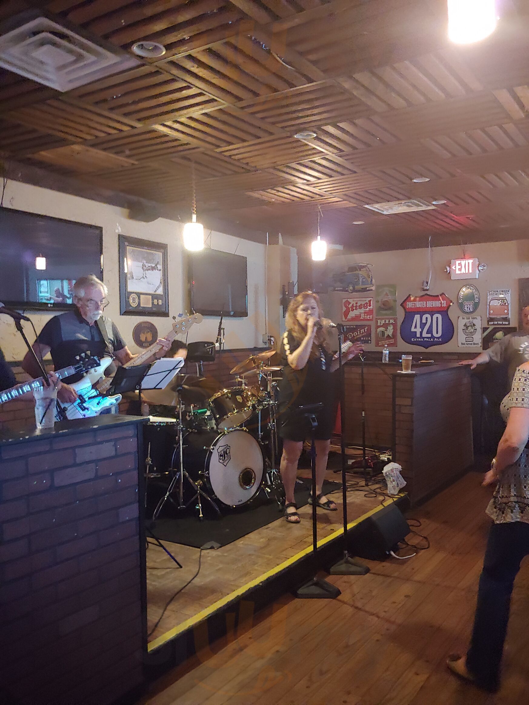 Ziggys Corner Pub